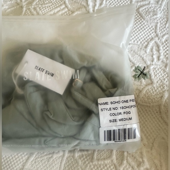 NWT.Bought from Slate Swim and didn’t return in time. Still has og shipping bag. - Picture 2 of 3